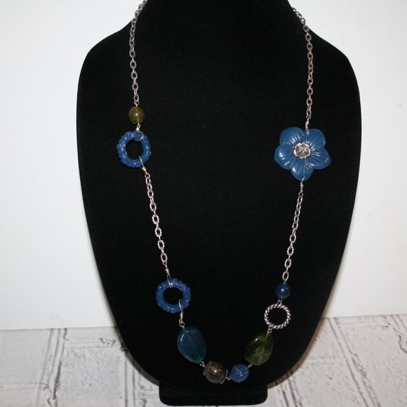 Beautiful silver and blue beaded flower statement necklace 30" - Picture 1 of 5